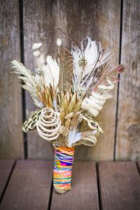 bohemian-wedding-bouquet-with-colorful-wrapping
